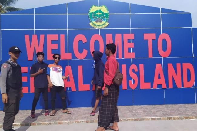 Ribuan Wisatawan Asal Jambi Manfaatkan Libur Lebaran ke Pulau Berhala di Lingga