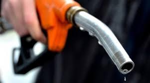 Pemerintah Umumkan Harga BBM Turun, Premium Rp 7.600 dan Solar Rp 7.250 per Liter