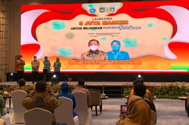 Mendagri Tito Karnavian Launching Gerakan 5 Juta Masker di Kepri