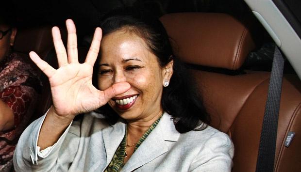 Reaksi Menteri Rini Soemarno Dituduh Hina Jokowi