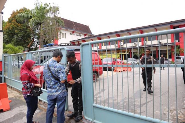 Teror Bom Menghantui, Polresta Barelang Tutup Satu Pintu Masuk