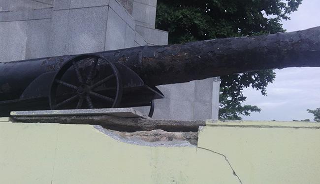 Duh, Monumen Pahlawan Nasional Ini Jadi Tempat Orang Mabuk-mabukan