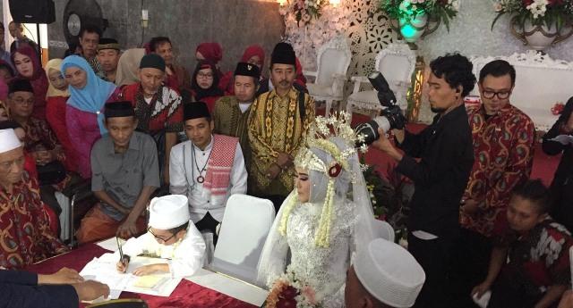 Resmi Menikah Lagi, Ini 7 Fakta Pernikahan Daus Mini dengan Shelvie