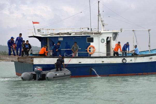 Cuaca Ekstrem Adang Regu Penyelamat Cari 3 Nelayan yang Hilang