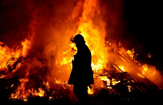 Gara-gara Nikah Lagi, Rumah Bahri Dibakar Keluarga Istri