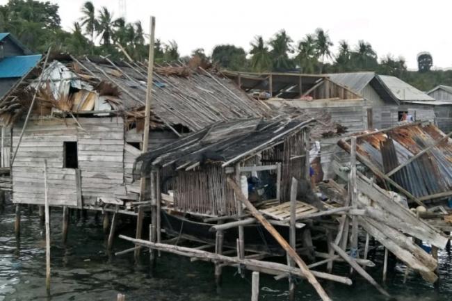 BREAKINGNEWS: Puting Beliung Hantam Rumah Warga di Mensanak