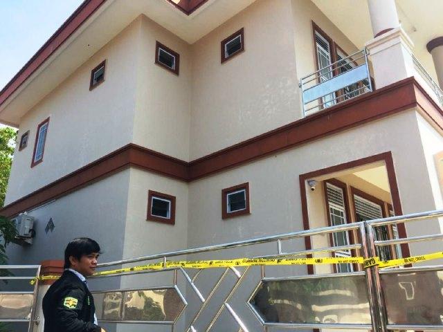 Rumah Mewah Milik Kontraktor Tanjungpinang Disegel Polisi