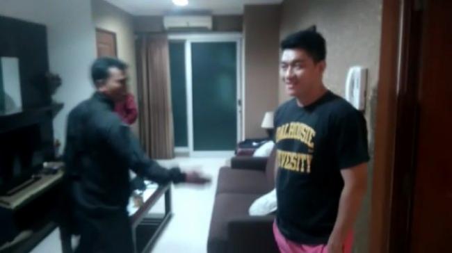 Ramai Kabar Ifan Seventeen Digerebek Bareng Perempuan di Apartemen