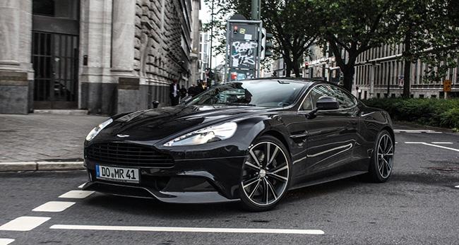 Mobil James Bond Hadir di Indonesia