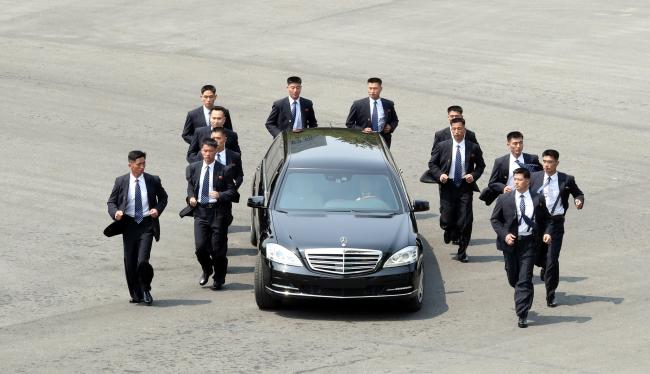 Mobil Limusin Kim Jong Un Selundupan?
