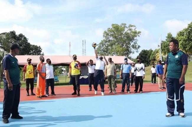 Lanal Dabo Gelar Pertandingan Volly dan Tenis Meja Antar Instansi
