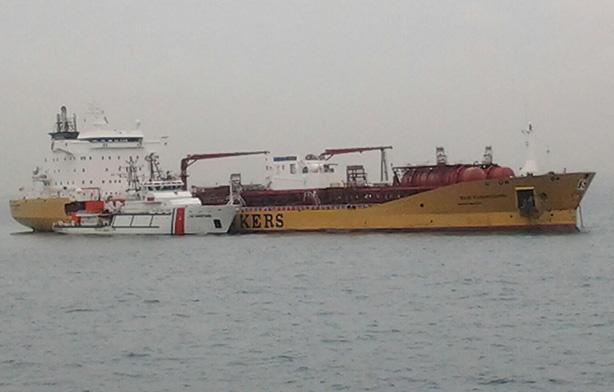 Kronologi Tabrakan Tanker di Perairan Batam - Singapura