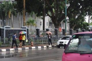 BMKG: Batam Diprakirakan Hujan Minggu Siang