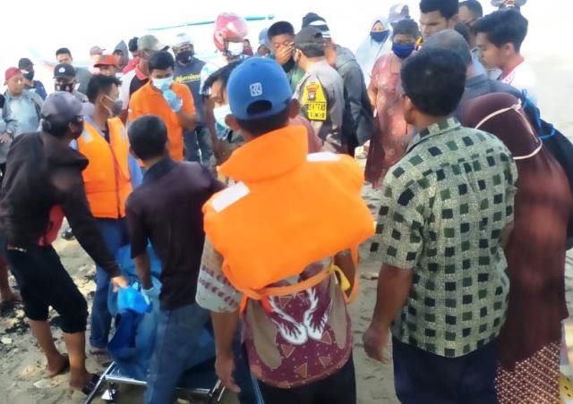 Mayat Awak SB Tiga Saudara Terdampar di Pantai Kundur Karimun