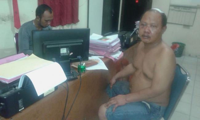 Pria 47 Tahun ini Tertangkap Curi Jam Tangan Bermerek