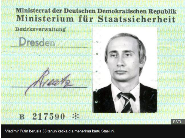 Kartu Identitas Intelijen Milik Vladimir Putin Ditemukan di Jerman