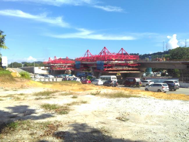 Jembatan Layang Simpang Jam Makin Cantik Saja