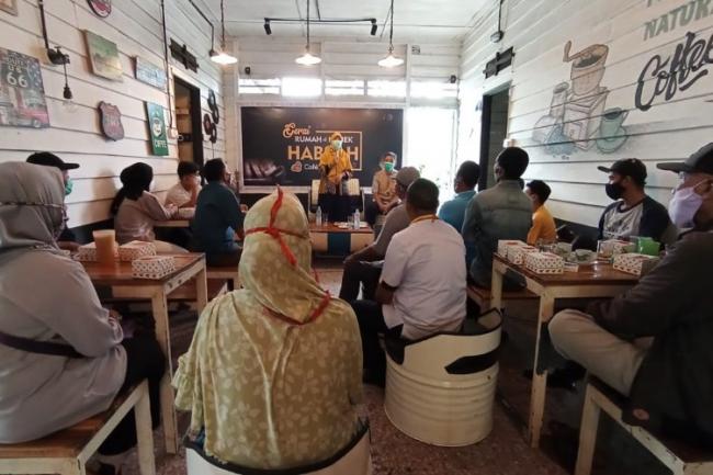 Temui Lintas Komunitas di Tanjungpinang, Suryani Bicara Soal Lapangan Pekerjaan