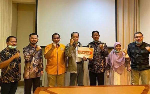 Maju Jadi Calon Gubernur, Isdianto Dapat Dukungan 10 Kursi