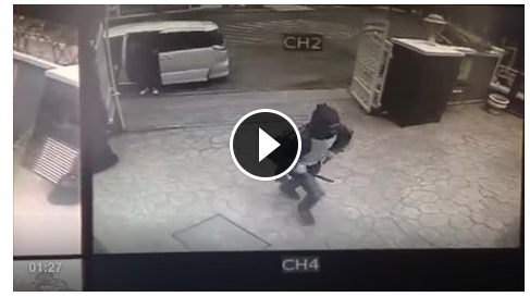 [VIDEO] Seorang Gadis Lolos dari Sekapan 4 Rampok Bersenjata Parang 