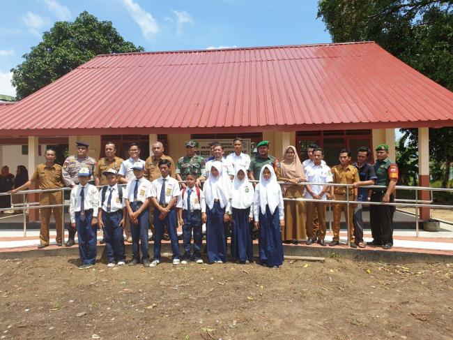 Yayasan Tunas Bakti Bangun Perpustakaan dan Labor SMP di Segeram Natuna