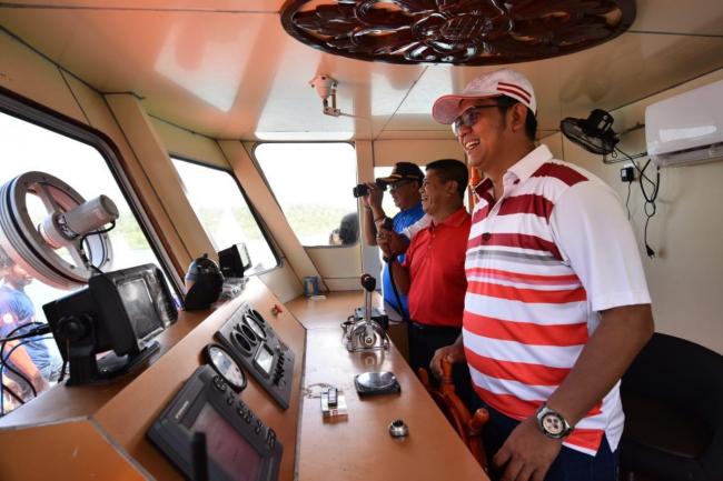 Bupati Apri dan Wabup Dalmasri Tinjau Hibah KM Banawa Nusantara 67 di Mantang Lama