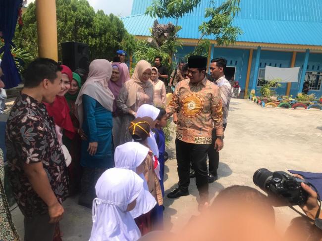 Pemkab Bintan Alokasikan Rp 5 M untuk Seragam, Sepatu dan Tas Gratis Bagi Pelajar 