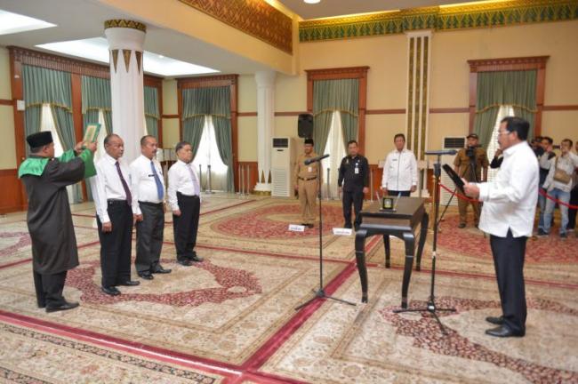 Gubernur Lantik Tiga Pejabat Tinggi Pratama