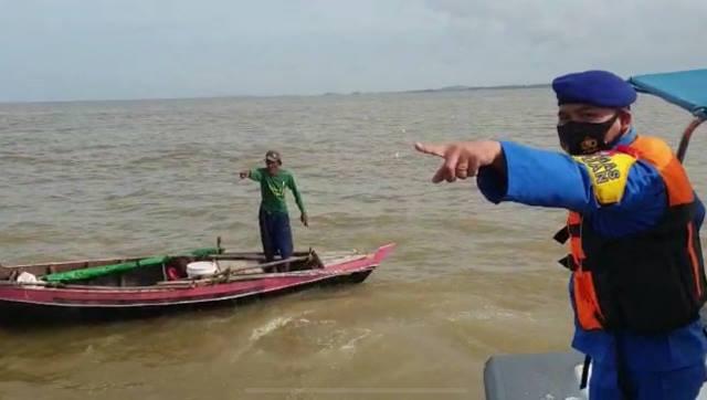 Polairud Karimun Perluas Wilayah Pencarian SB Tiga Saudara