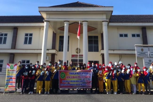 PN Baturaja Turun ke Jalan Sosialisasikan Pembangunan Zona Integritas