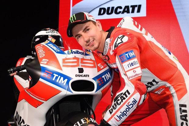  Jorge Lorenzo Buka-bukaan Soal Beda Motor Yamaha dan Ducati