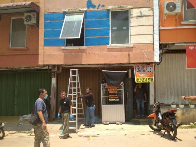Bau Tak Sedap dari Dalam Ruko di Marcelia Batam, Ternyata Mayat