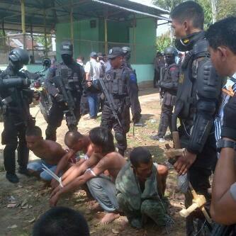 Jadi Kampung Narkoba, Petugas Kepolisian Kembali Gerebek Kampung Aceh