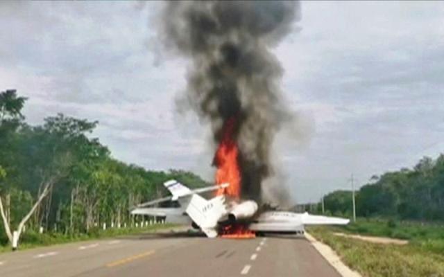 Dikejar Militer, Penyelundup Narkoba Bakar Pesawat Pengangkut Kokain