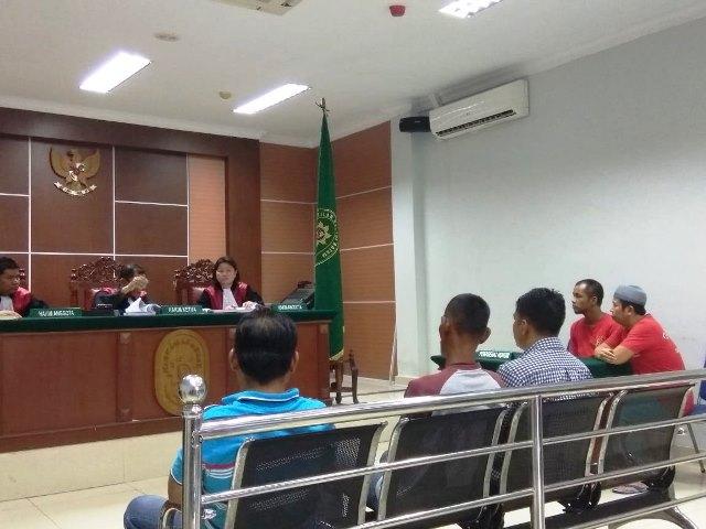 Kapal Ponton Milik PT Arsikon Dicuri Lalu Dicincang Jadi Besi Tua