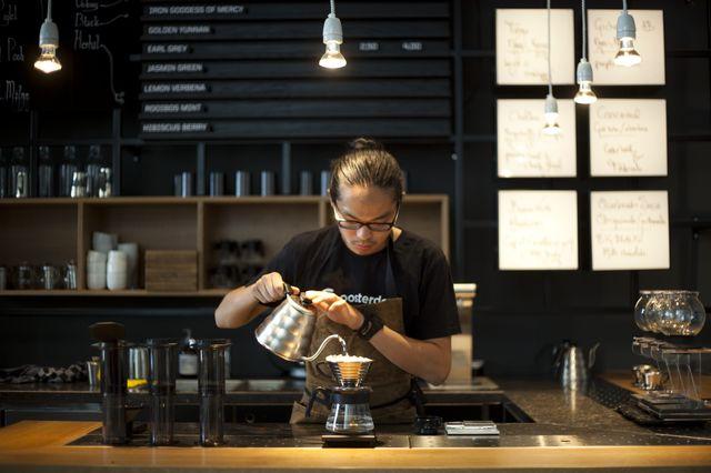 5 Sikap Pengunjung Coffee Shop Yang Paling Bikin Sebal Barista