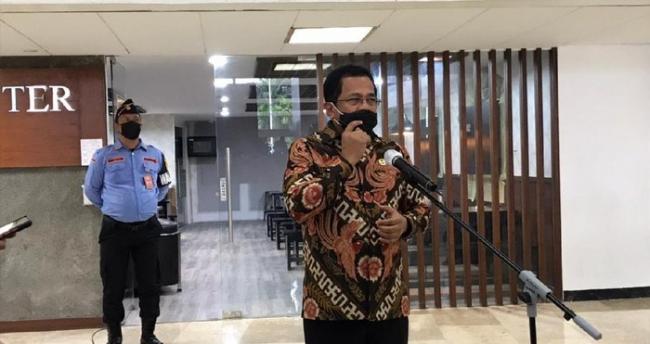 Keluarga Anggota DPR Ikut Divaksinasi, Sekjen: Nggak Ada yang Istimewa
