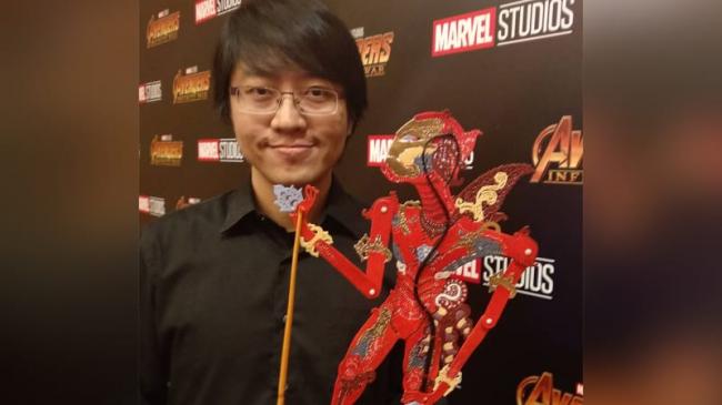 Komikus Ini Modifikasi Wayang Dengan Perwajahan Avenger