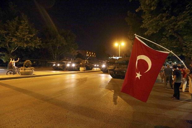 Ini Daftar Puluhan WNI Terjebak di Bandara Turki