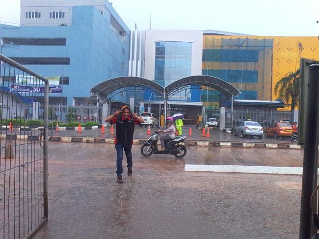 Hujan Kian Lebat Guyur Kota Batam, Kabut Asap Mulai Menipis