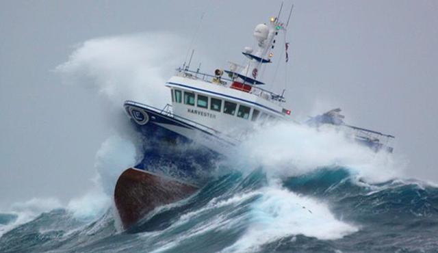 Cuaca Masih Tidak Menentu, BMKG Imbau Transportasi Laut Hati-hati 