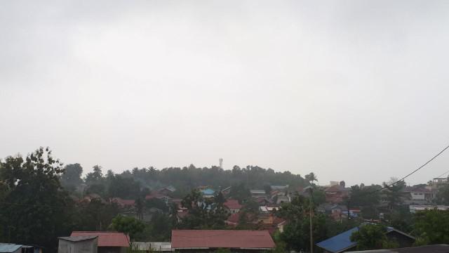 Hujan Petir Landa Karimun