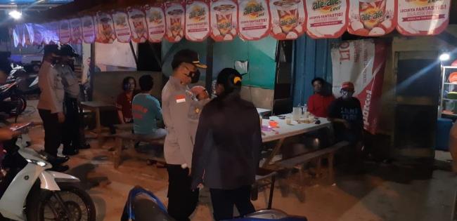 Polisi Sambangi Warung dan Pusat Keramaian di Batam