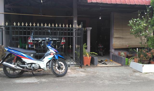 Usai Digeledah Densus 88, Begini Kondisi Rumah Trio Syafrido
