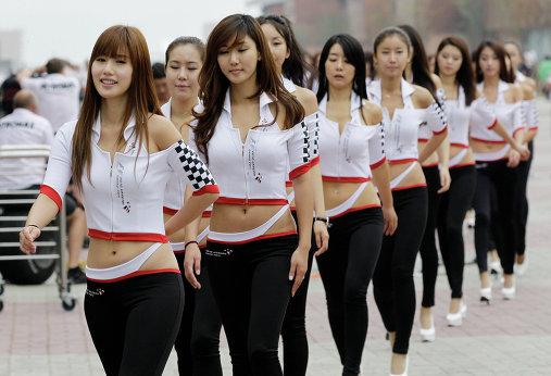 Wanita Pemilik Perut Buncit di Negara Ini Justru Paling Disukai