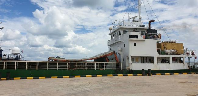 Dikira Bawa Narkoba, Kapal Taiwan Pengangkut 18 Kontainer Daging Babi Ditangkap di Bintan