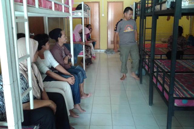 15 TKI Diusir dari Malaysia, Dipulangkan Termasuk Bayi 1 Bulan
