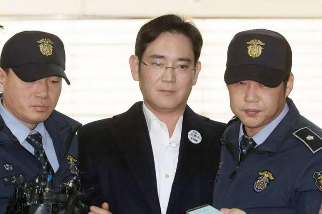 Bos Samsung Diadili, Dituduh Menyuap Presiden?