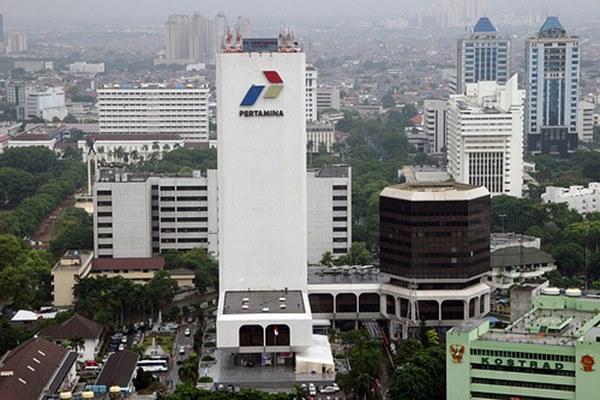 Ada Pejabat Tinggi Pertamina Dipecat Jokowi Langsung