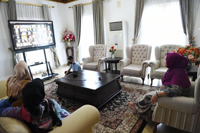 Bunda PAUD Kepri Ikuti Launching Workshop Guru Online
